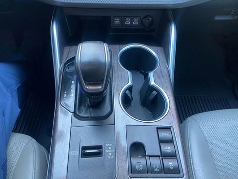 Used 2023 Toyota Highlander Platinum image 23