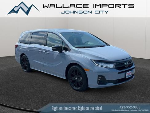 Used 2025 Honda Odyssey Sport-L image 7