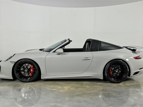 Used 2019 Porsche 911 Targa 4 GTS AWD/4WD image 6