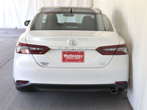 Used 2024 Toyota Camry XLE w/ Cold Weather Package AWD/4WD image 27