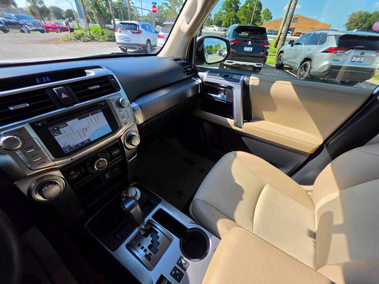 Used 2017 Toyota 4Runner SR5 Premium AWD/4WD image 21