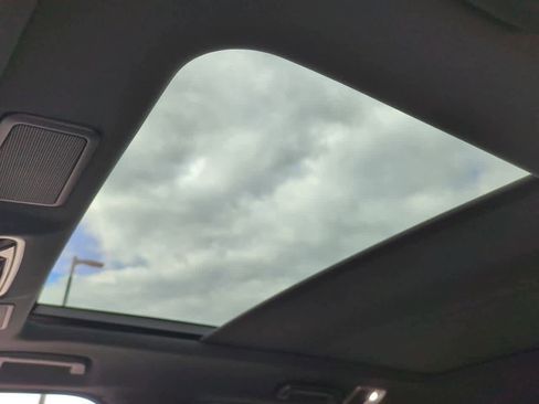 Used 2021 Land Rover Range Rover Sport HST image 18