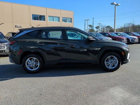 New 2026 Hyundai Tucson SE image 4