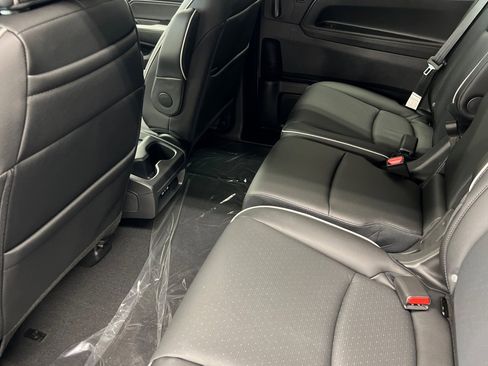 New 2026 Honda Odyssey Elite image 11
