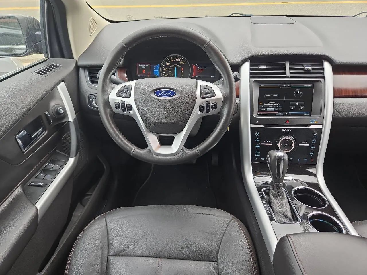 Used 2014 Ford Edge Limited AWD/4WD image 2