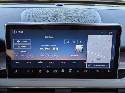 Used 2023 Lincoln Corsair Standard Sport Utility image 19