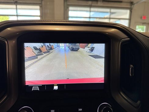 Used 2019 Chevrolet Silverado 1500 LT Trail Boss AWD/4WD image 36