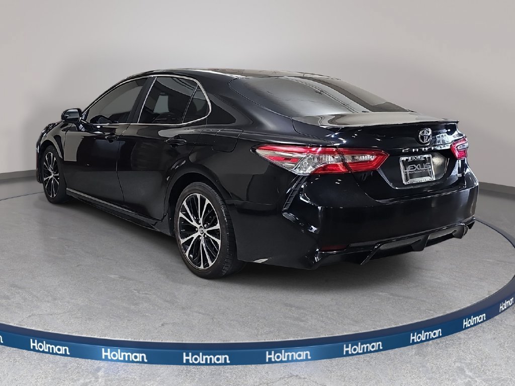 Used 2018 Toyota Camry SE w/ Convenience Package FWD image 8