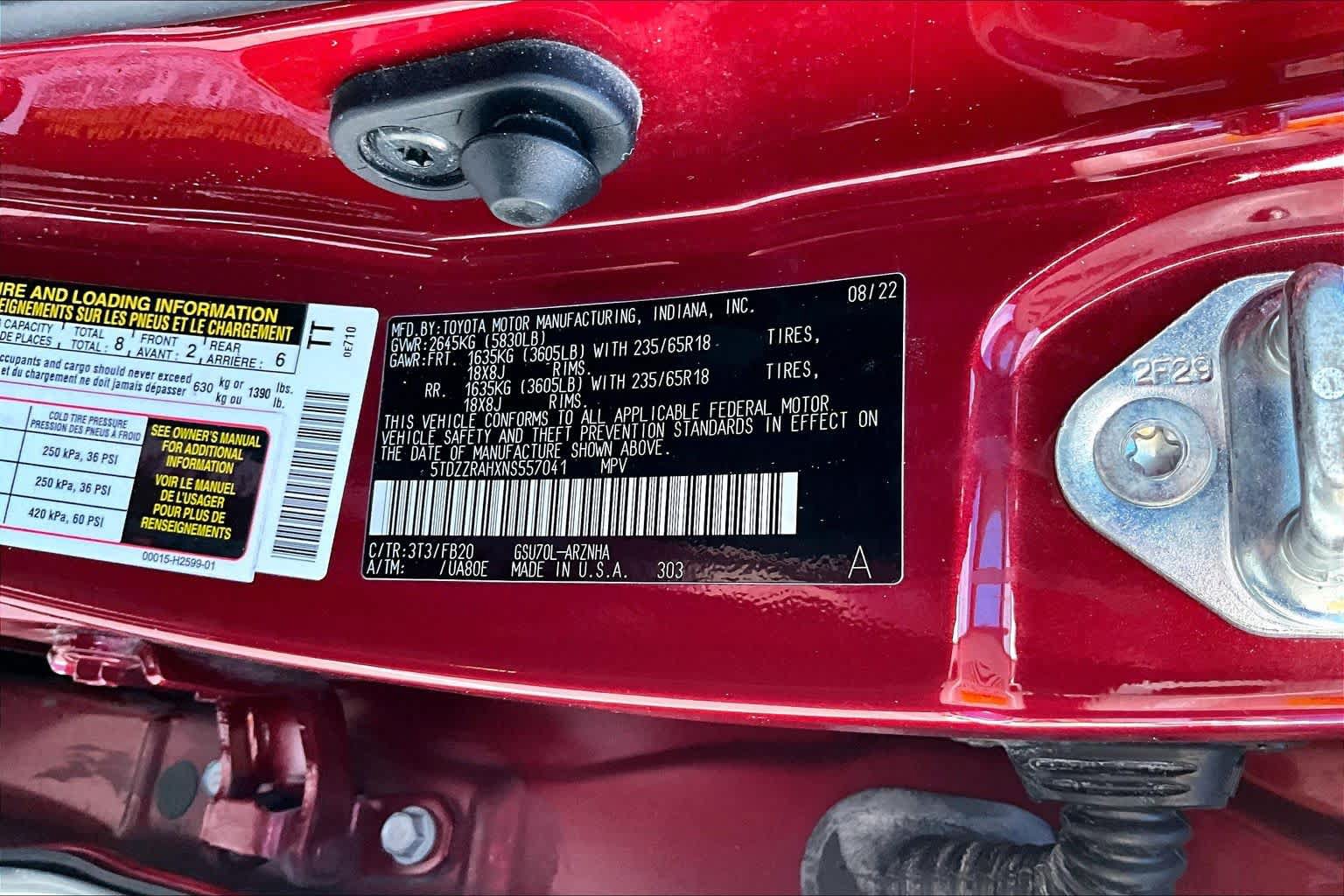 Used 2022 Toyota Highlander LE FWD image 33