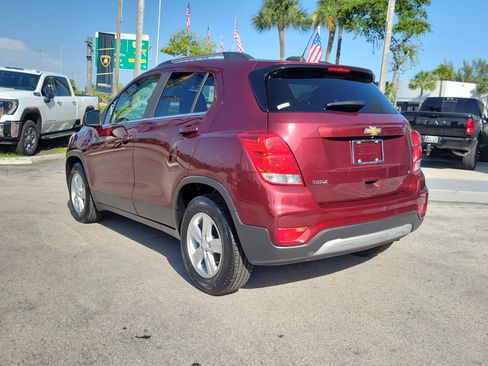 Used 2017 Chevrolet Trax LT FWD image 7