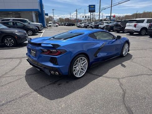 Used 2023 Chevrolet Corvette Stingray Premium Cpe w/ Z51 Performance Package RWD image 7