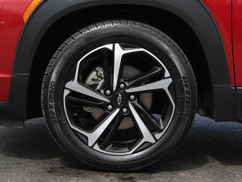 Used 2021 Chevrolet TrailBlazer RS w/ Sun and Liftgate Package image 27