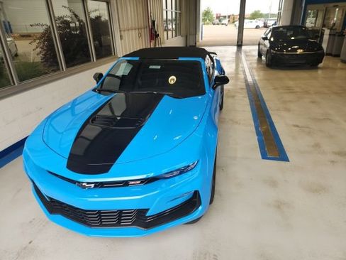Used 2023 Chevrolet Camaro SS RWD image 5