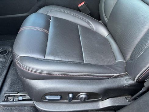 Used 2024 Chevrolet Traverse RS FWD image 20