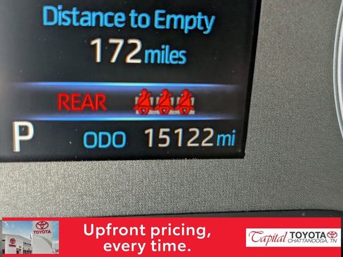 Used 2025 Toyota Corolla Hatchback w/ SE Package FWD image 14
