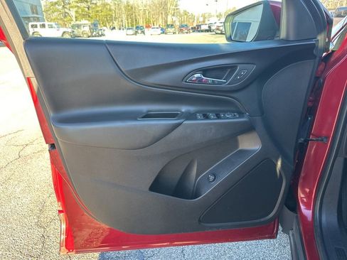 Used 2018 Chevrolet Equinox LT w/ Sun & Infotainment Package image 13