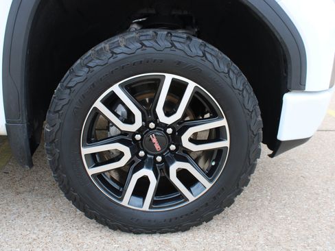 Used 2022 GMC Sierra 1500 AT4 w/ AT4 Premium Package image 20