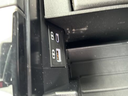 New 2026 Toyota Tundra Limited AWD/4WD image 45