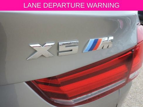 Used 2016 BMW X5 M image 12