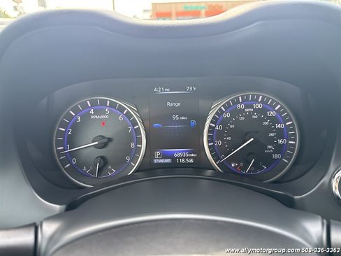 Used 2015 INFINITI Q50 Premium w/ All Weather Package AWD/4WD image 23