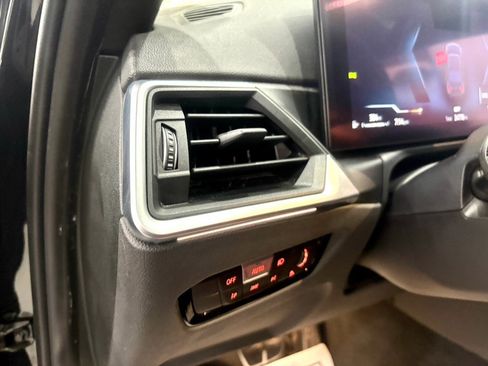 Used 2023 BMW 330i xDrive Sedan w/ M Sport Package image 10