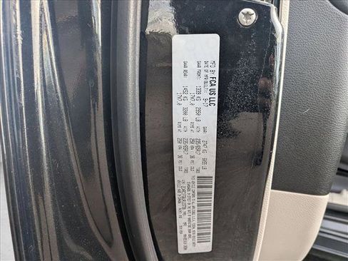 Used 2018 Chrysler Pacifica Touring Plus image 22