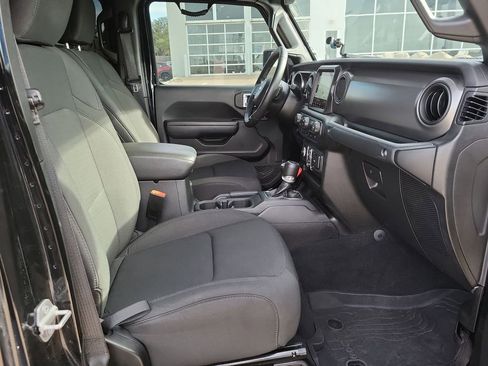 Used 2022 Jeep Gladiator Sport image 28