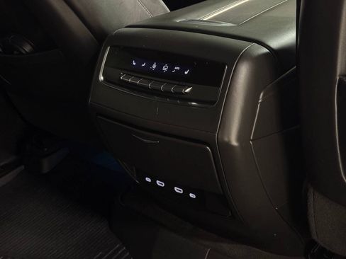 Used 2024 Cadillac Escalade V w/ LPO, ONYX Package AWD/4WD image 40