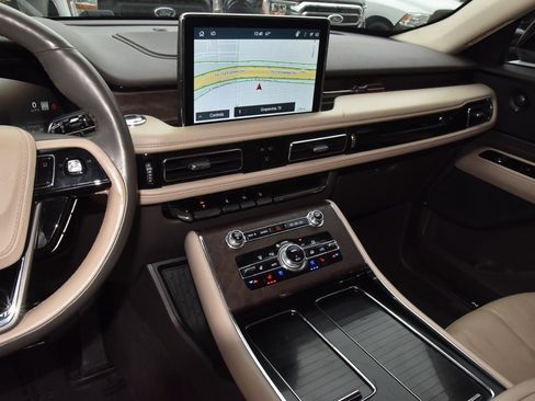 Certified 2023 Lincoln Aviator Reserve w/ Elements Package Plus image 28