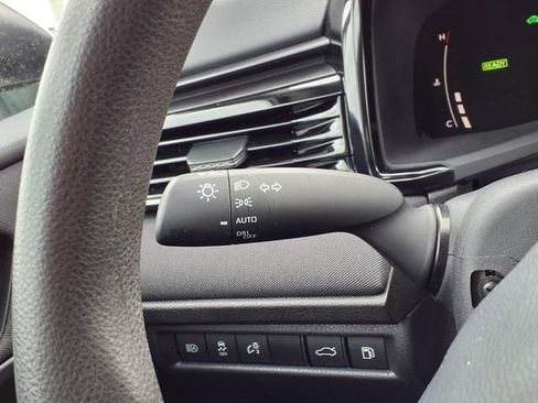 Used 2025 Toyota Camry LE FWD image 61