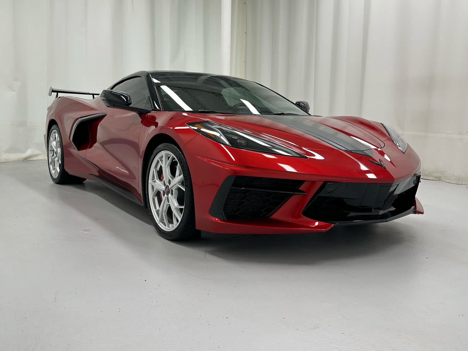 Used 2023 Chevrolet Corvette Stingray Preferred Cpe RWD image 2