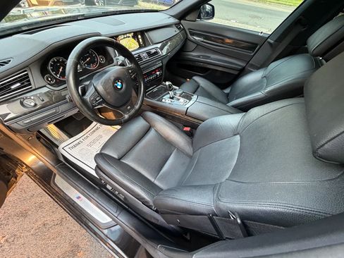 Used 2015 BMW 740i RWD image 21