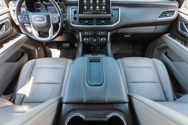Used 2021 GMC Yukon SLT w/ SLT Premium Package AWD/4WD image 36