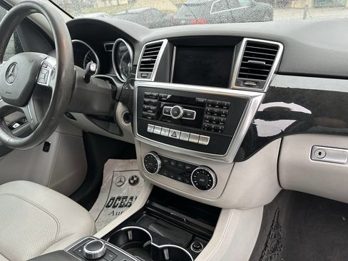 Used 2015 Mercedes-Benz ML 350 4MATIC w/ Premium 1 Package image 24