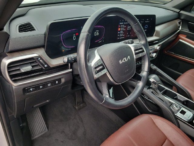 Used 2024 Kia Telluride EX w/ EX Captain's Chair Package AWD/4WD image 20