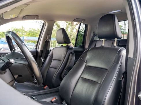 Used 2017 Honda Ridgeline RTL-T image 18