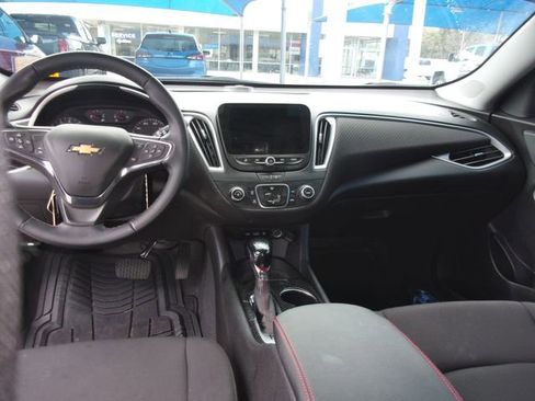 Used 2024 Chevrolet Malibu RS image 9