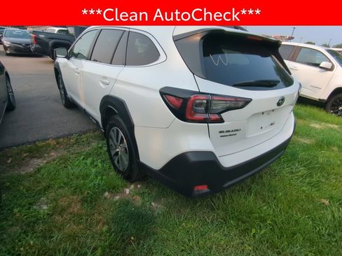 Used 2023 Subaru Outback Premium AWD/4WD image 4