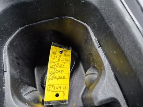 Used 2024 Jeep Compass Limited image 22