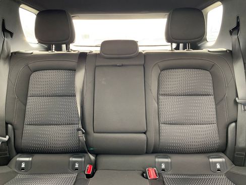 Used 2025 Chevrolet Equinox LT image 37