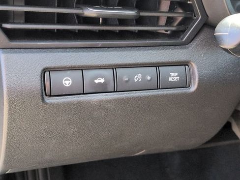 Used 2023 Nissan Altima 2.5 SV w/ SV Premium Package FWD image 17