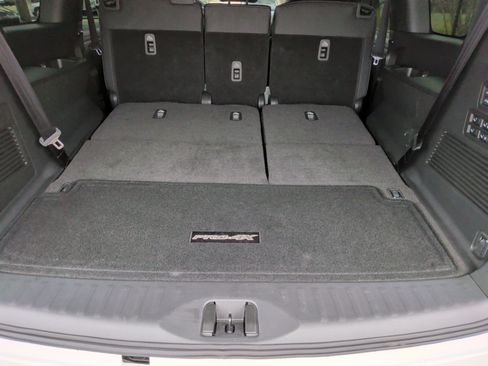 Used 2025 Nissan Armada PRO-4X w/ Pro-4X Premium Package image 38