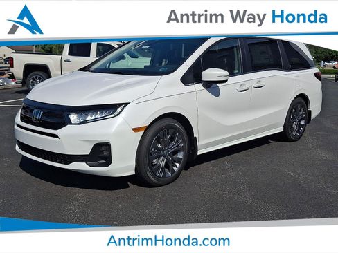 New 2026 Honda Odyssey Touring image 1