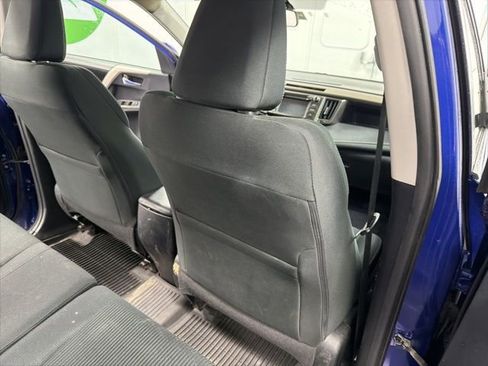Used 2015 Toyota RAV4 XLE AWD/4WD image 19