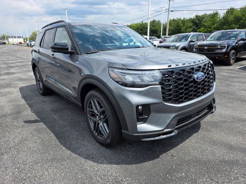 New 2026 Ford Explorer ST-Line AWD/4WD image 7
