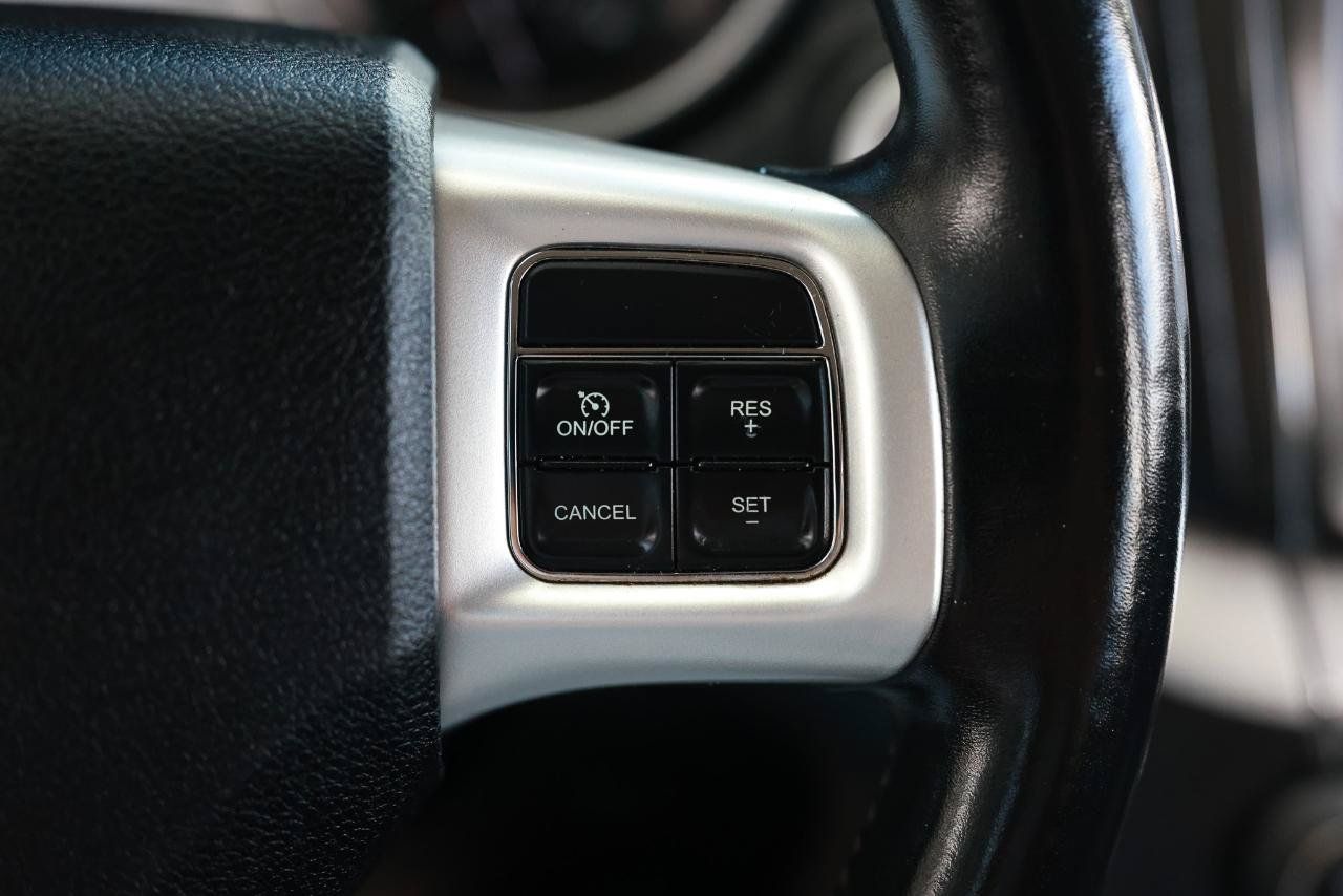 Used 2018 Dodge Journey SE w/ Connectivity Group FWD image 30
