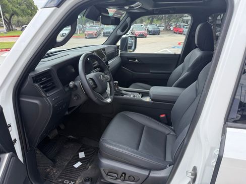 Certified 2025 Lexus GX 550 w/ Accessory Package (2T) AWD/4WD image 10