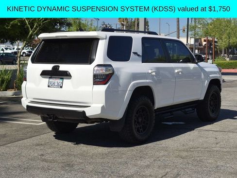 Used 2023 Toyota 4Runner TRD Off-Road Premium w/ Off Road Premium Plus Package AWD/4WD image 9