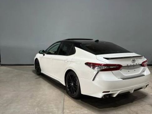 Used 2021 Toyota Camry XSE image 7