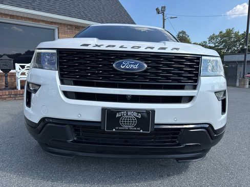 Used 2018 Ford Explorer Sport w/ Equipment Group 401A AWD/4WD image 5